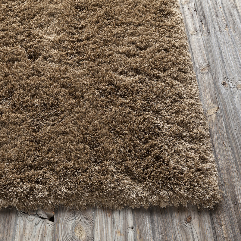 Vani Area Rug in Brown, 5' x 7'6"