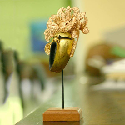 People Figurines & Sculptures