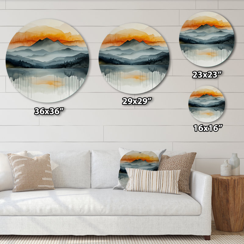 «Bold Mountain Landscape In Autumn II», art mural rond en métal, H 36 po x l 36 po