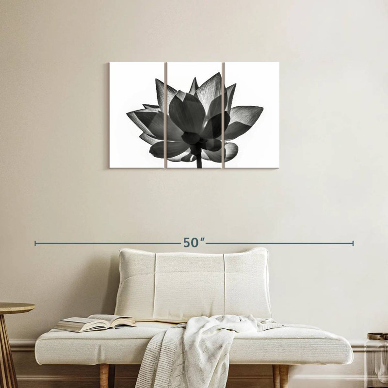 Harnek Simple Lotus, 20" H x 33" W