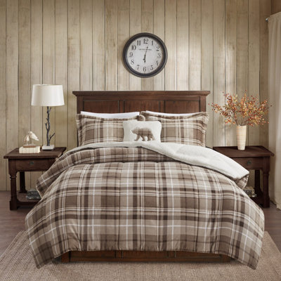 Polyester Plaid Comforter Set
