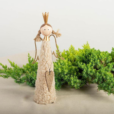 Figurine ange en laine avec cœur