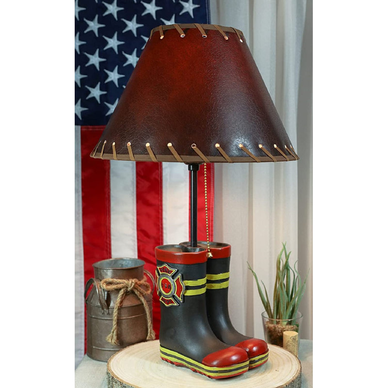 Brackeen Wood Figurine Lamp