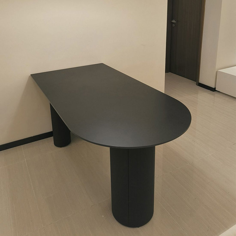 Table de salle à manger noire demi-ronde en pierre frittée, 29.53”H x 70.87”L x 31.5”W