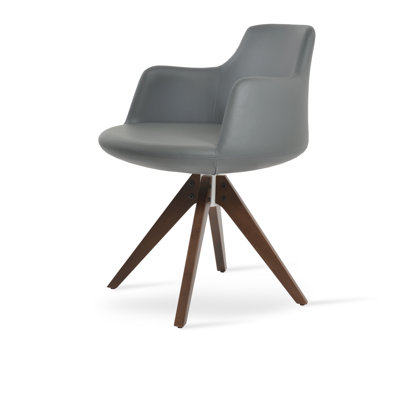Chaise en bois pyramidal dervish