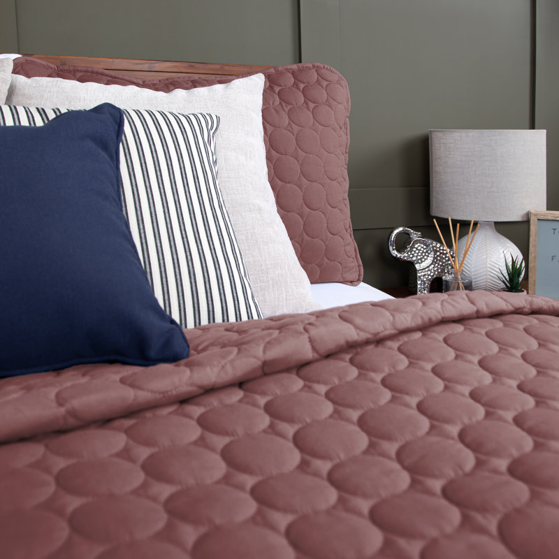 Southshore Fine Linens Lightweight Oversized Reversible Quilt Set with shams, Rose, Full/Queen Quilt + 2 Standard Shams