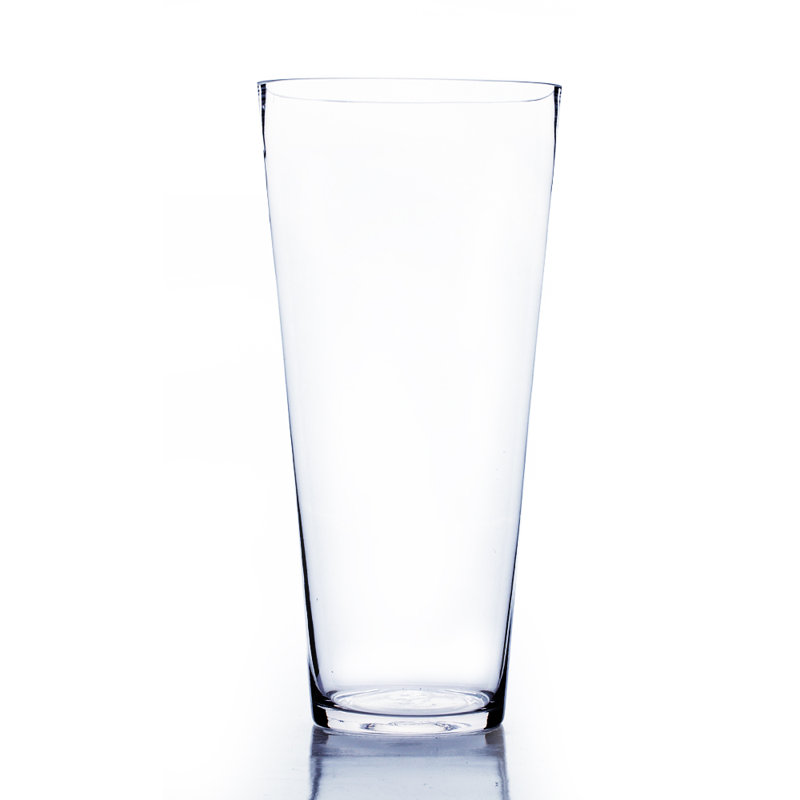 Vase en verre, H 12 po x l 5,7 po x P 5,7 po