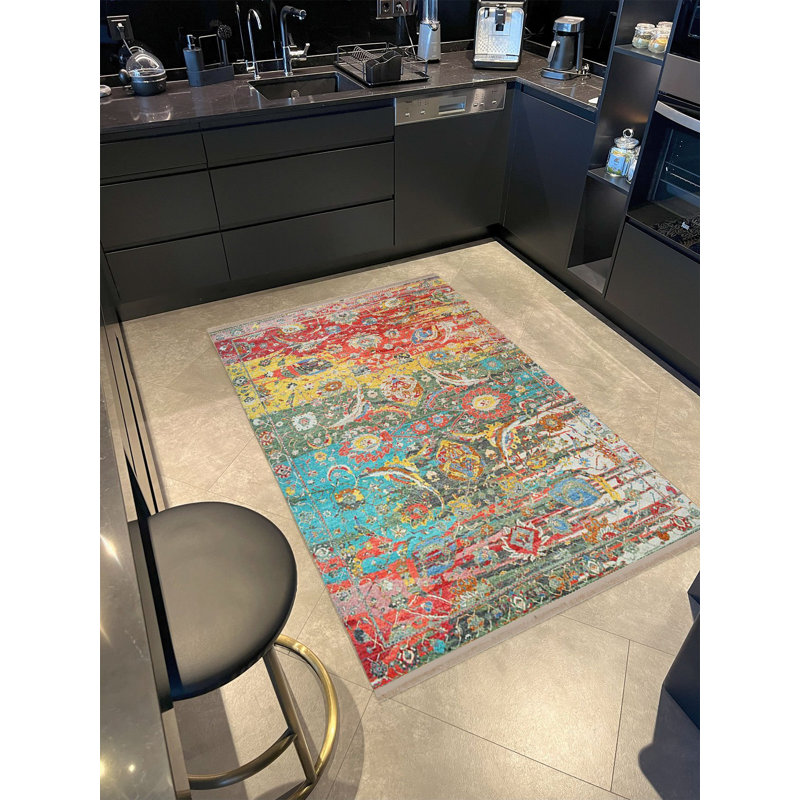 Barcelona Collection Multi-Coloured Abstract Motif and Traditional Patterned Vintage Decorative Rug