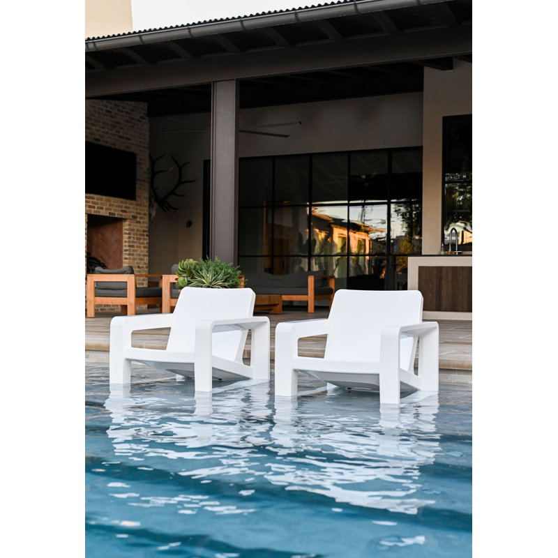 Deck Outdoor Lounge Chair, Highcloud White