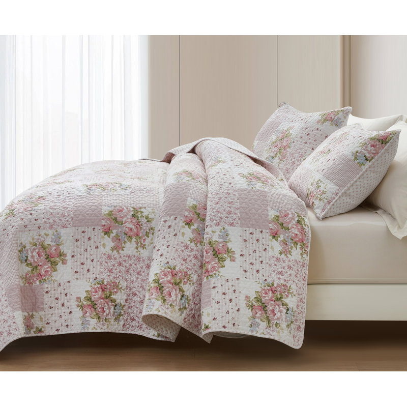 King Pink Cotton Reversible Floral Quilt Set