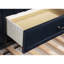 Lit capitaine simple bleu marine avec lit gigogne, et garde-corps, deux tiroirs pour l'espace de rangement de la chambre à coucher, style de décoration en pin moyen
