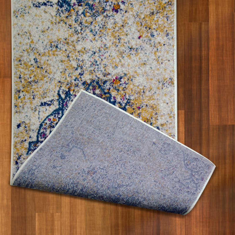 Tapis oriental ivoire / bleu marine Jaimi, Tapis de couloir 1 pi 9 po x 5 pi 11 po