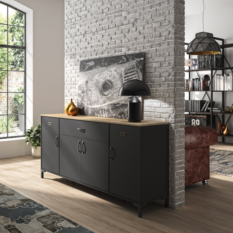 Chicasaw 180cm Sideboard