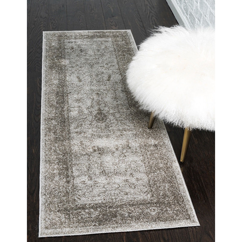 Henretter Oriental Indoor Rug, Runner 2'7" x 10'