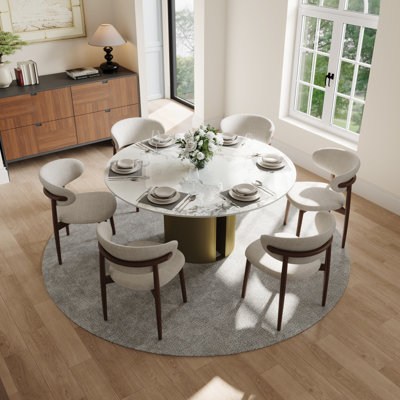 Table de salle à manger moderne 59,1 po, plateau d'aspect marbre avec base en métal doré, surface résistante aux égratignures, facile à nettoyer, peut accueillir 4 à 6 personnes pour les petits espaces