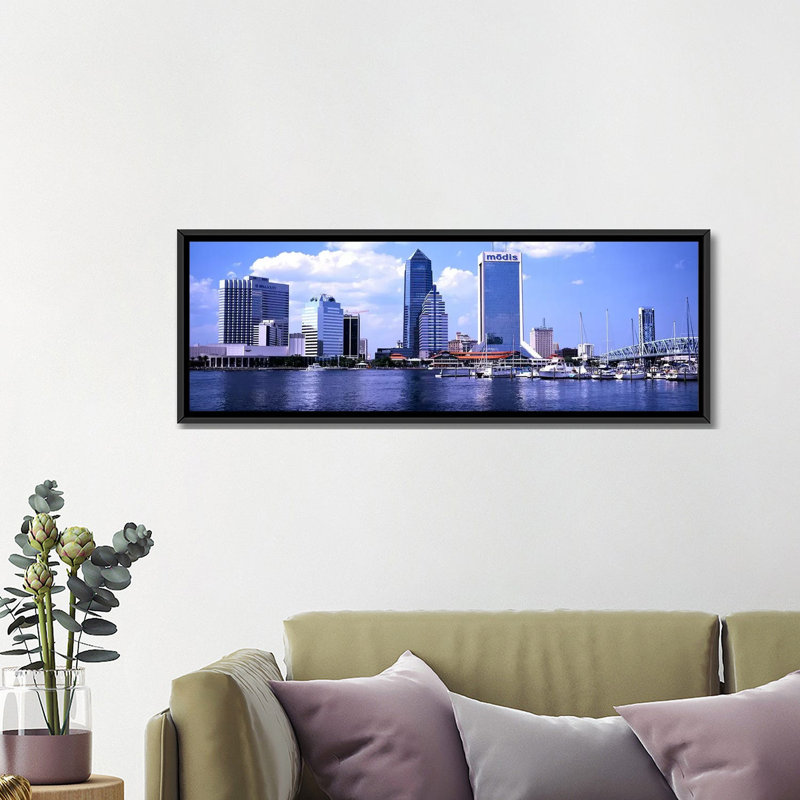 Reproduction de photo sur toile, H 12 po x l 36 po x P 1,5 po, Cadre noir