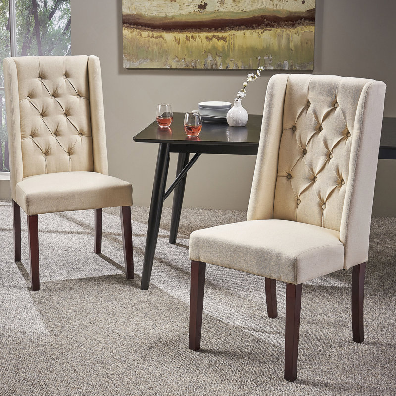 Chaise en tissu