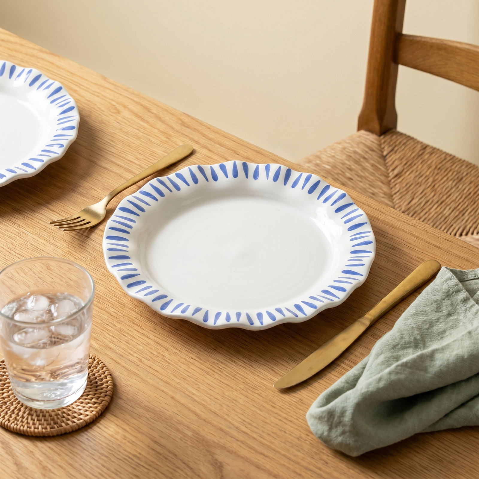 Iris 11" Dinner Plate