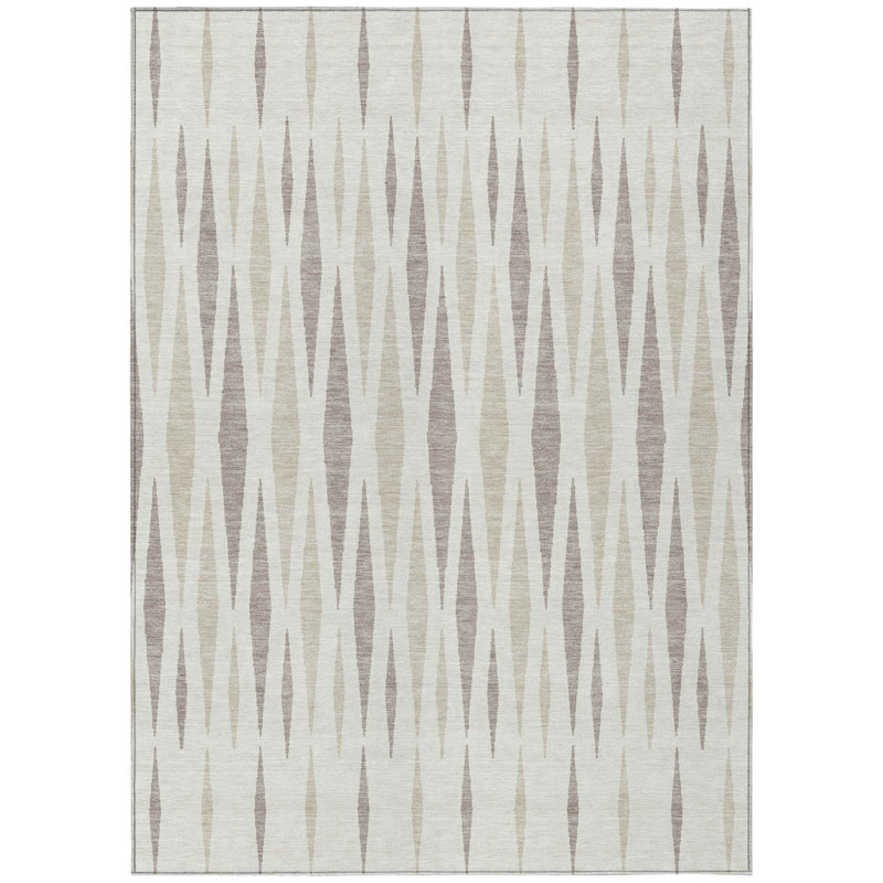 Tapis intérieur / extérieur géométrique lavable 5 pi x 8 pi brun et beige ivoire