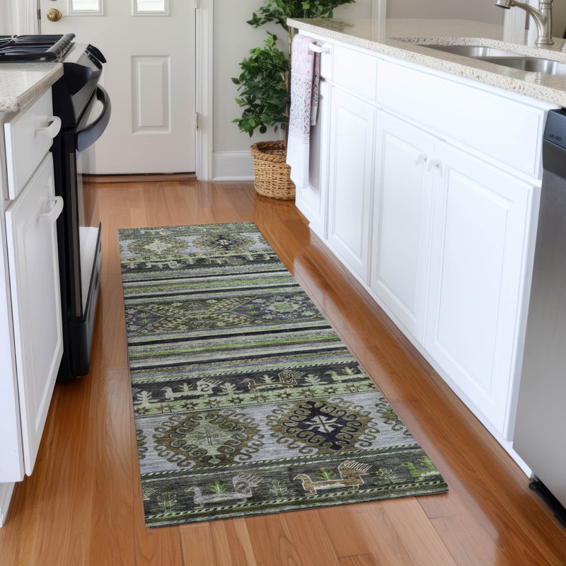 Tapis intérieur / extérieur vert Claritha, 2'3" x 7'6"
