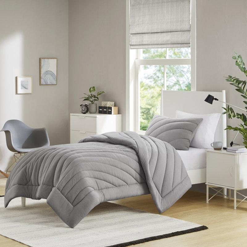 Juniper Gray Jersey Puffy 3-Piece Full/Queen Comforter Set, Full / Queen Comforter + 2 Standard Shams, Gray