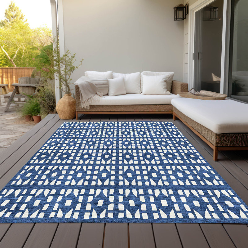 Navy Geometric Synthetic Rectangular Indoor/Outdoor Rug 2'6" x 3'10"