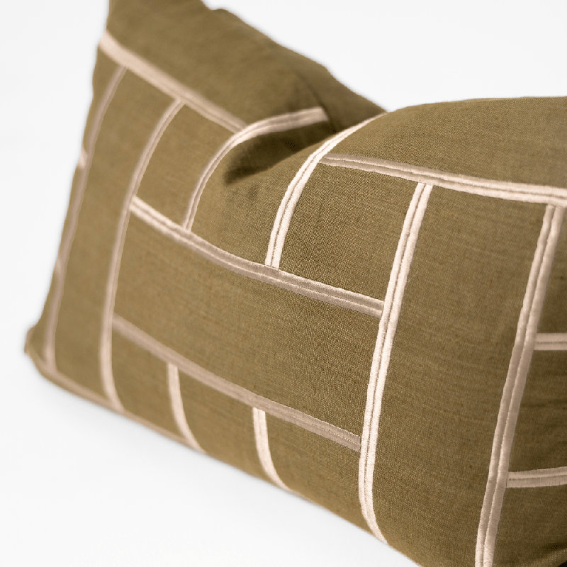 Coussin lombaire moyen brodé 40 x 60 cm