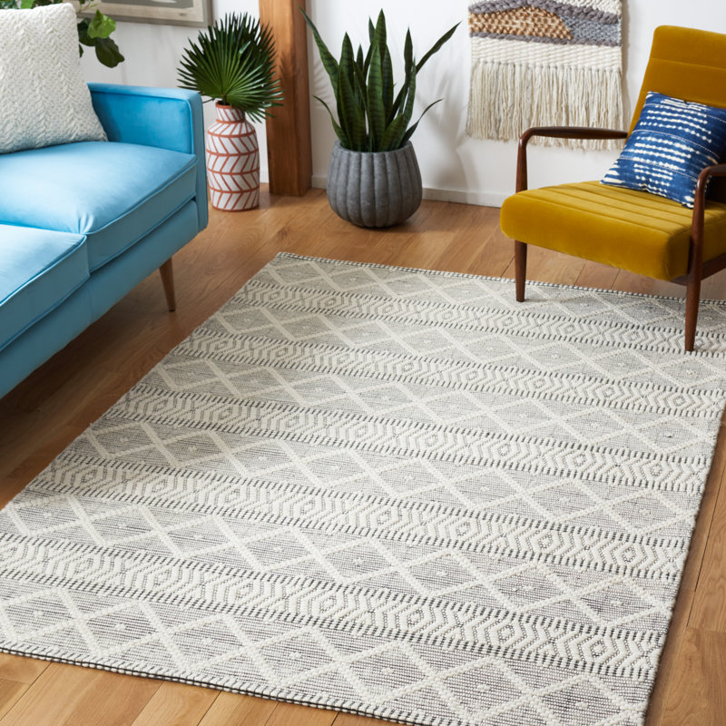 Edgartown Southwestern Flatweave Wool/Cotton Area Rug in White/Light Gray, Rectangle 4' x 6'