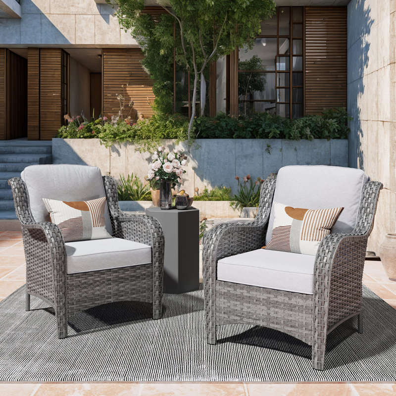 Chaise de patio en rotin avec coussins Guillen, Coussin gris clair / structure grise