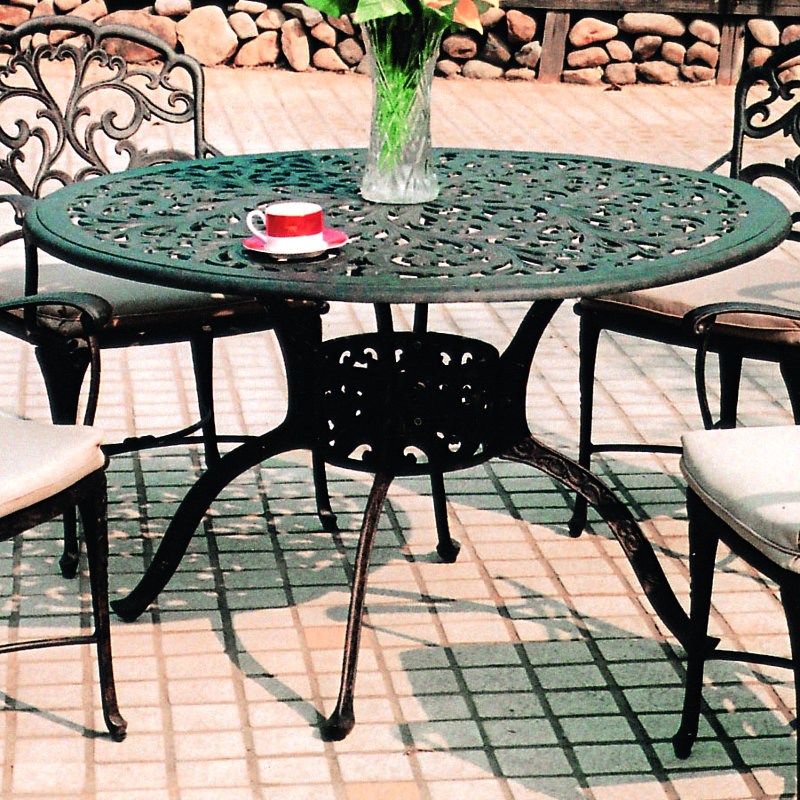 Cartee 48'' Round Dining Table
