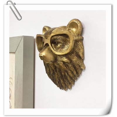 Wall Decor on Resin