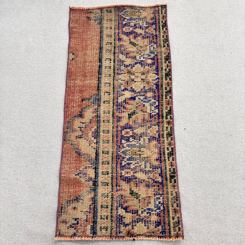 Tapis classique en laine beige 17,3 x 38,2 pouces