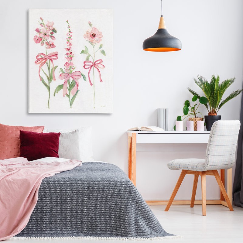 Toile rose de style chalet rose, design par Sally Swatland, H 48 po x l 36 po