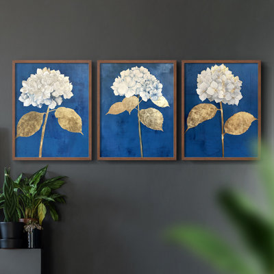 Étude florale XXIX - ensemble de 3 estampes numériques - prêt à être accroché
