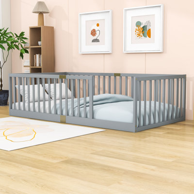 Lit simple en bois avec garde-corps