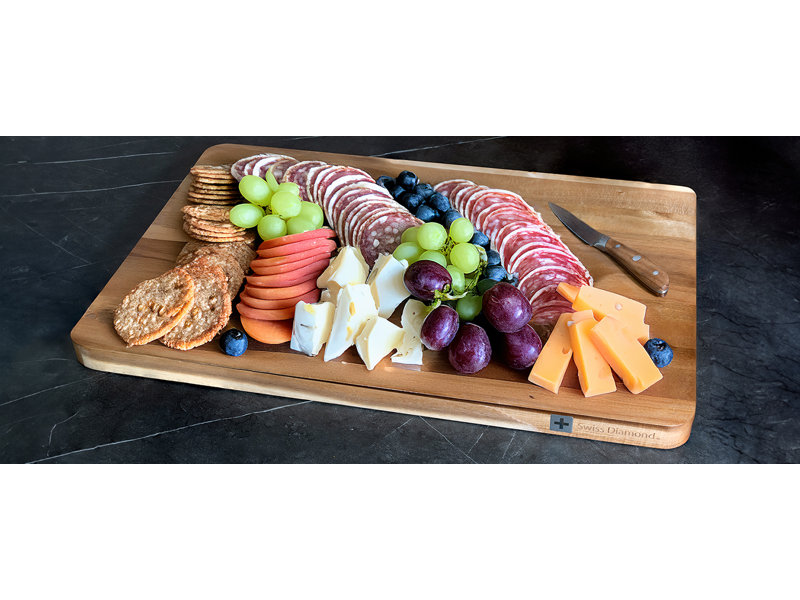 Swiss Diamond Acacia Wood Cutting Board, 24" x 16"