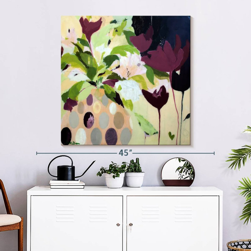 Harnek Amelia, 33" H x 33" W