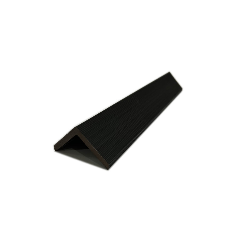 Ensemble de 5 panneaux de revêtement en composite de bois à lattes en bois européen de 107 po x 2 po (ensemble de 5), Noir