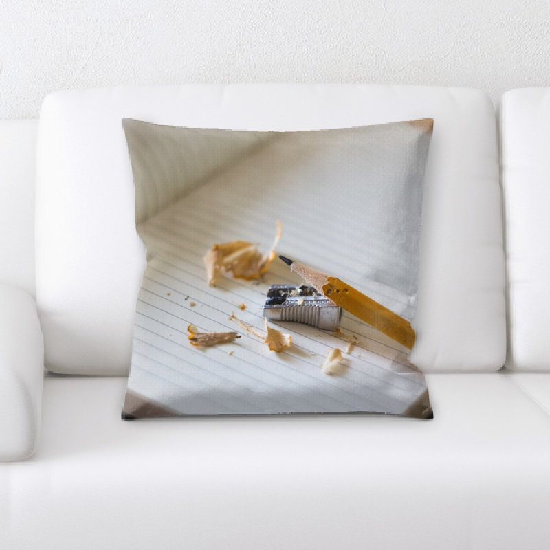 Coussin décoratif à crayons