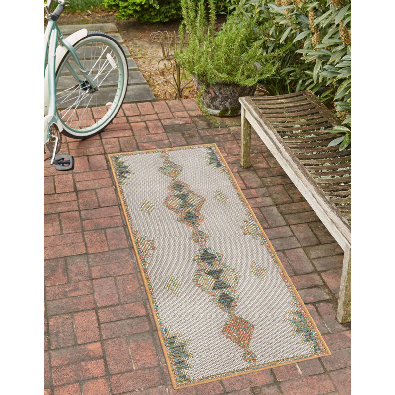 Loma Moroccan Stain-Resistant Area Rug, Runner 2' x 7'10"