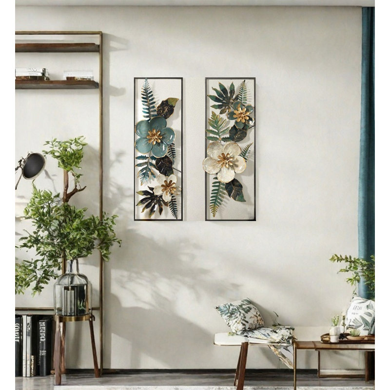 Minimalist frame-style floral wrought iron wall decoration