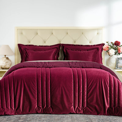 Luxury Velvet Bedding Comforter Sets 3 Pieces