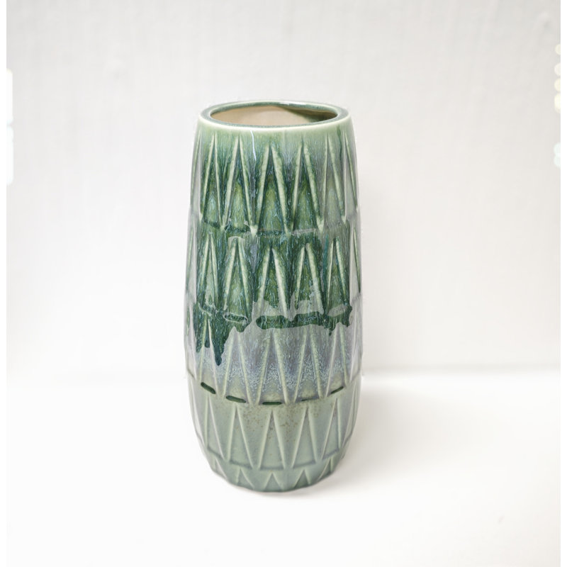 Amondo Handmade Ceramic Table Vase