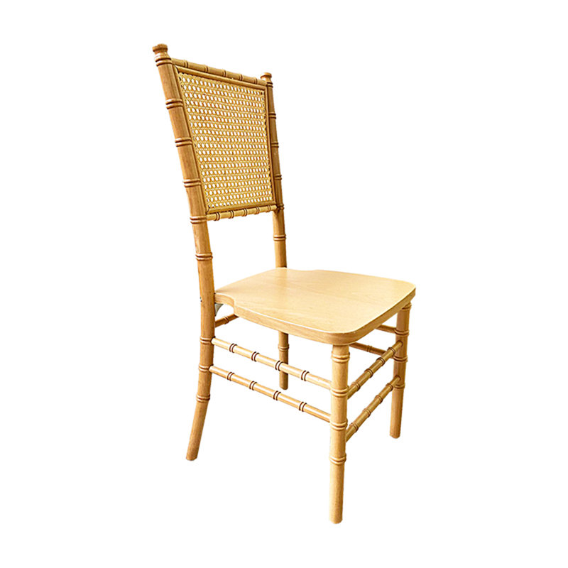 CHAISE CHIAVARI AVEC RATTAN À L'ARRIÈRE