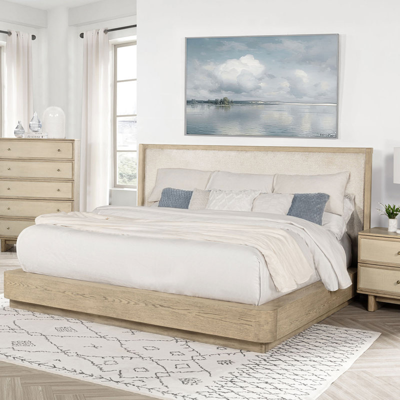 Grand lit au design côtier moderne, finition chêne beige, tête de lit à oreilles revêtue de tissu, peuplier massif et placage, structure en bois d'ingénierie de 73,5 pouces de long, tête de lit souple d'une hauteur de 50,78 po