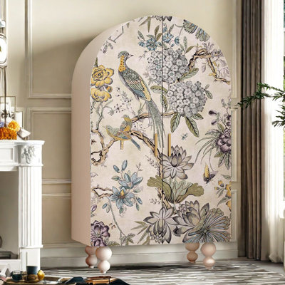 Armoire arquée avec tablettes et portes