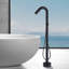 Robinet de baignoire autoportant à poignée simple avec douche à main-111704783