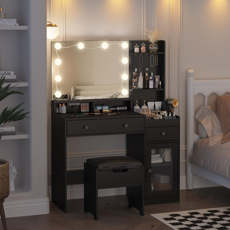 Coiffeuse Jonuz, Noir