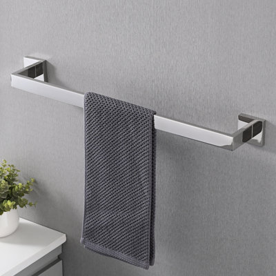 Ensemble de salle de bain 5 pièces SUS304: barre à serviettes + anneau + crochets + support en TP, finition brossée