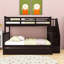 Lit simple superposé au dessus d'un lit double avec lit gigogne simple, tablettes et garde-corps, divisable en 2 lits-477710030